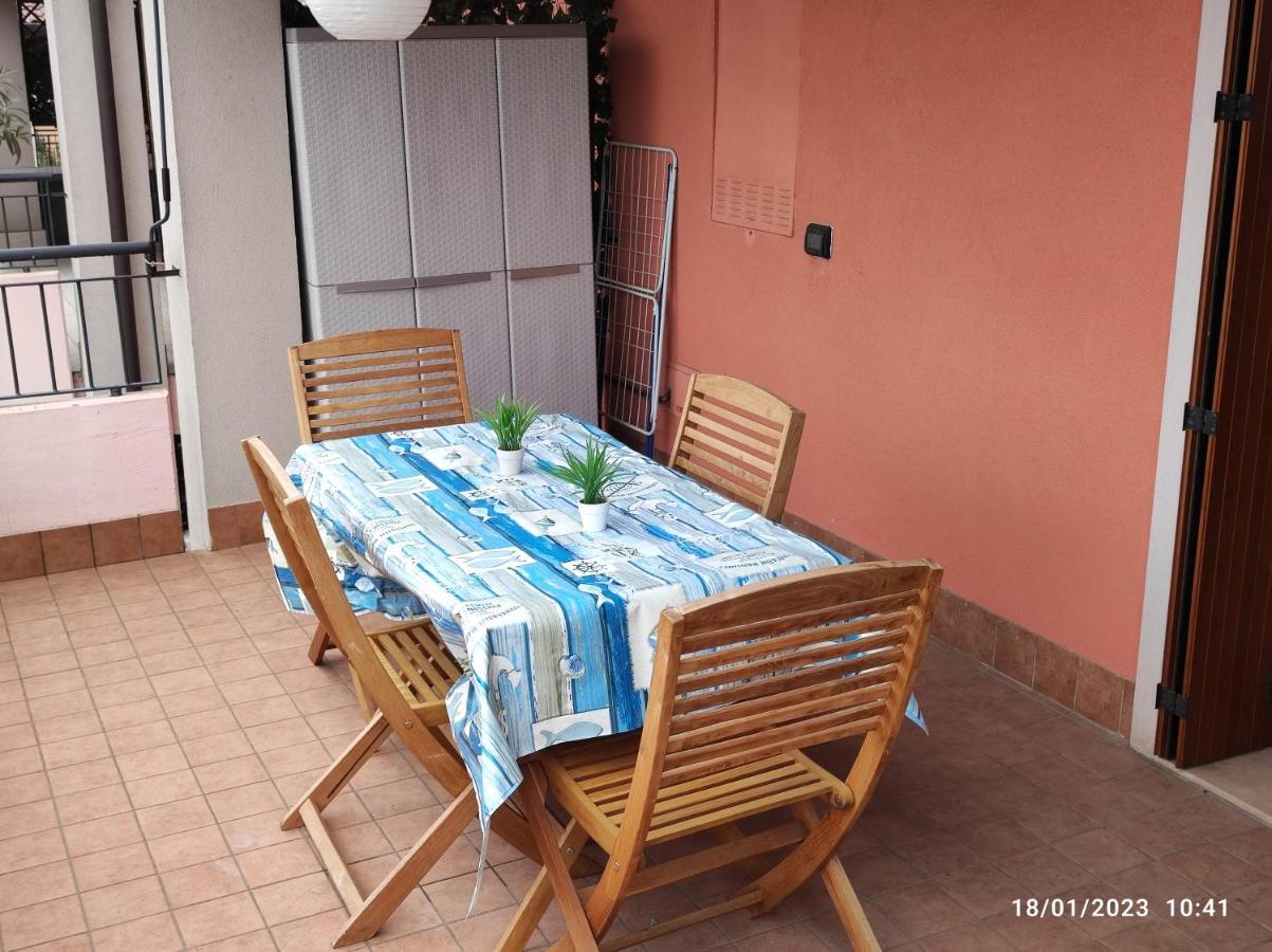 Casa Vacanze Da Riki Appartamento 2 Peschiera del Garda Exterior foto